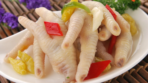 【飞碟一分钟】泡椒凤爪,亲手做更美味哟~